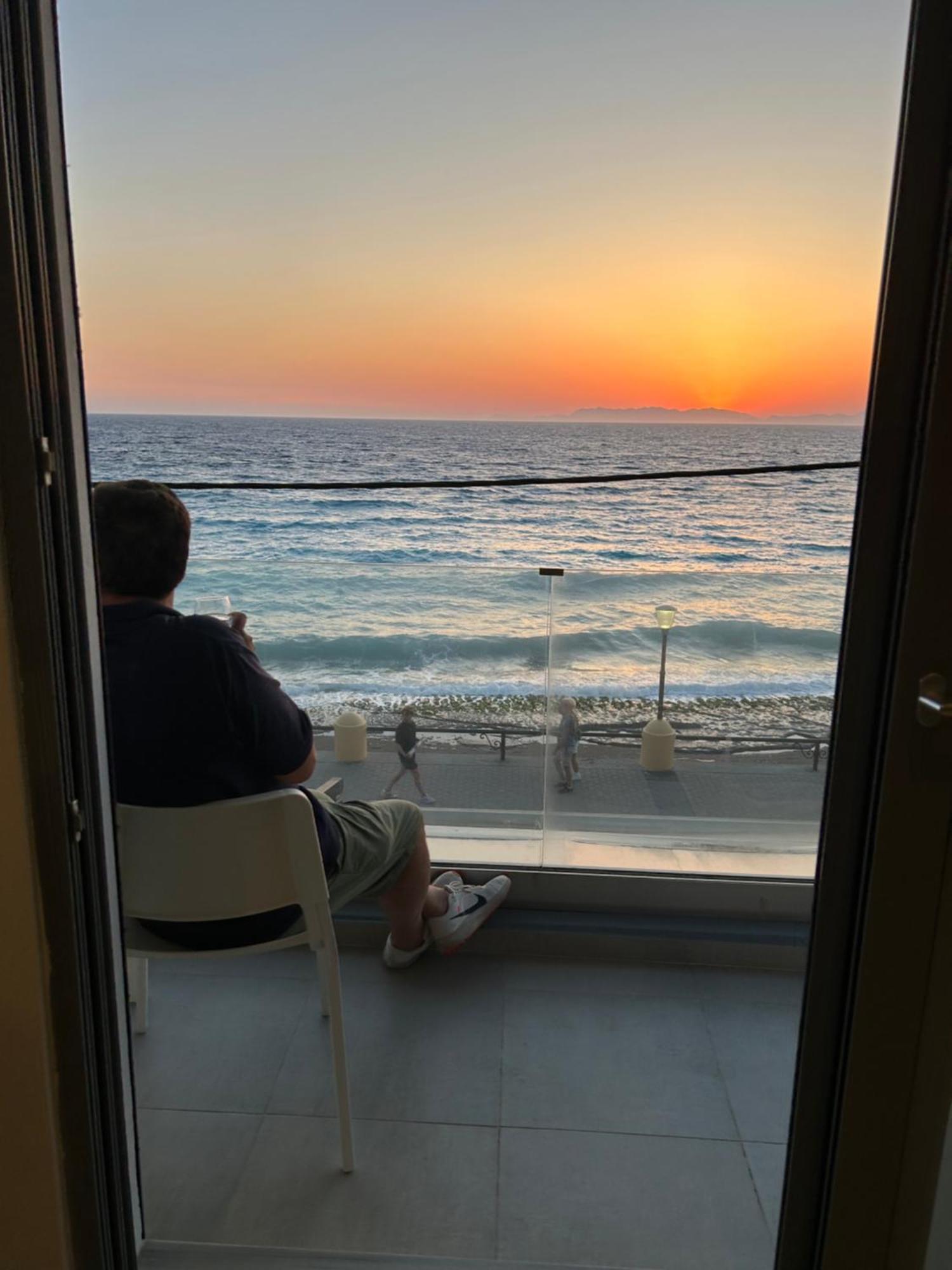Melita Downtown Seaview Apartment Rhodes City Екстериор снимка